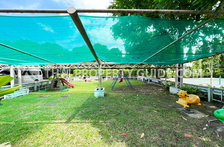 Apartment in Bangnatrad 