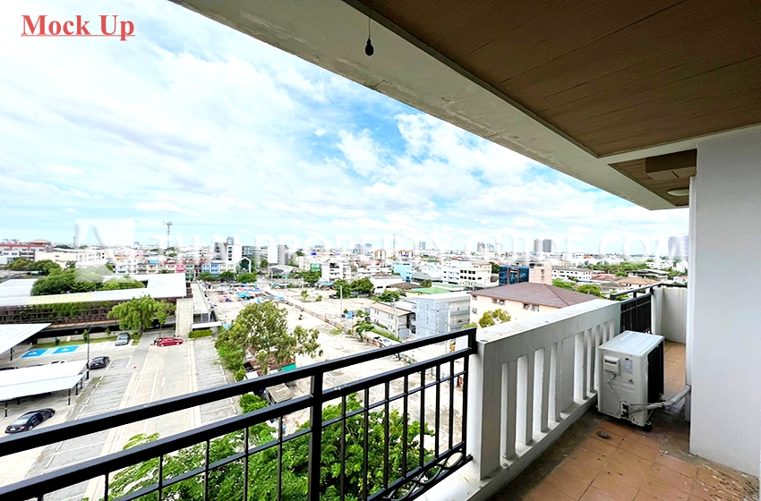 Apartment in Bangnatrad 