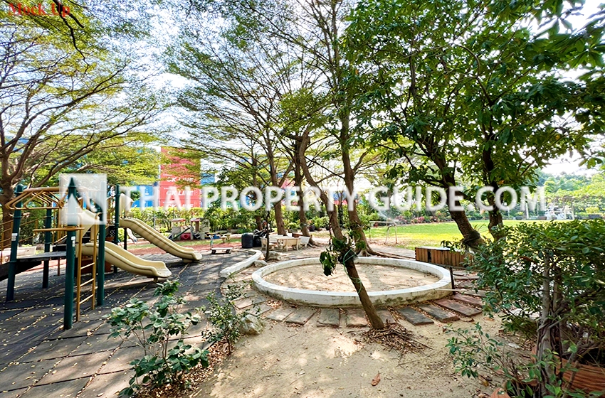 Apartment in Bangnatrad 