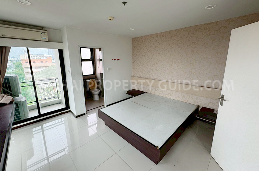Apartment in Bangnatrad 