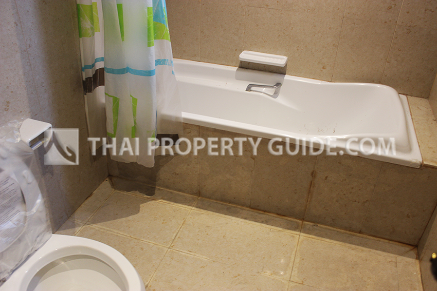 Apartment in Phaholyothin 