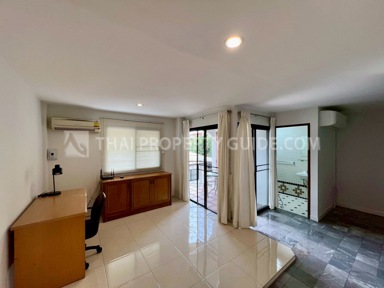 Apartment in Phaholyothin 