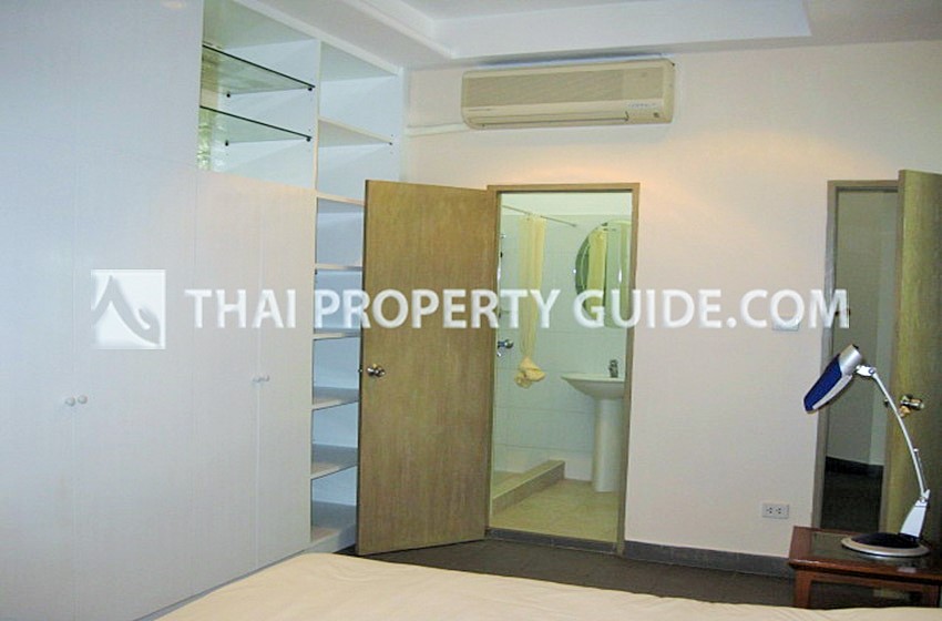 Apartment in Ploenchit 