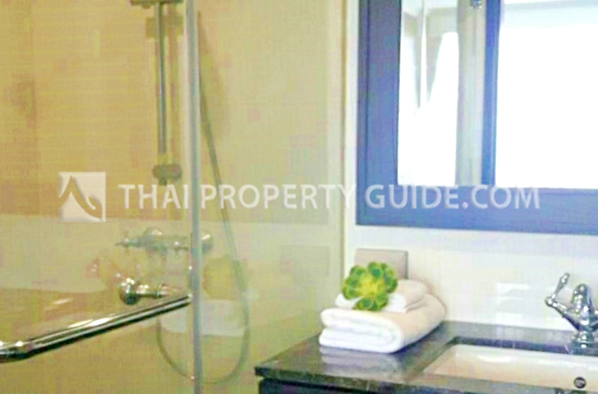 Apartment in Ploenchit 