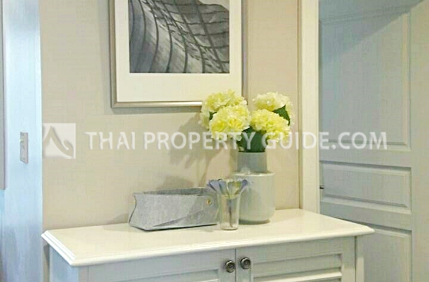Apartment in Ploenchit 