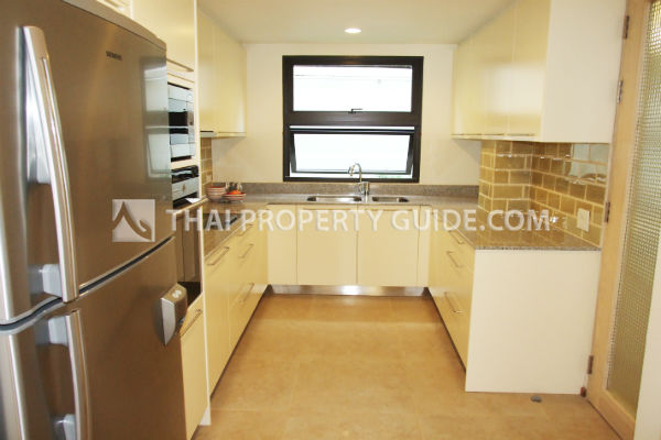 Apartment in Ploenchit 