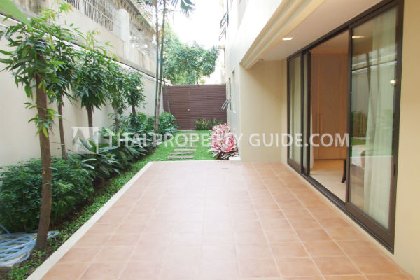 Apartment in Ploenchit 