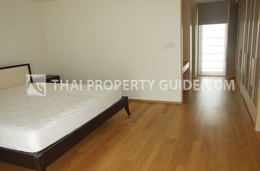 Apartment in Ploenchit 
