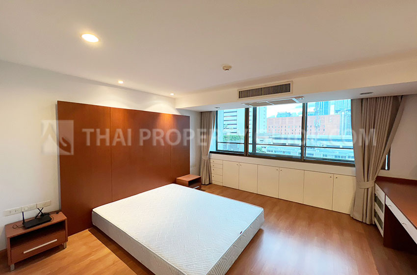 Apartment in Ploenchit 
