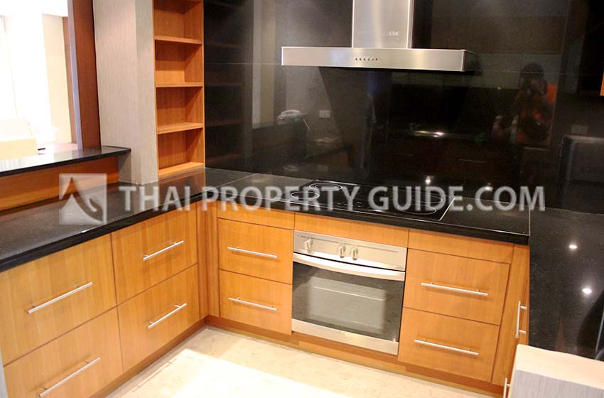 Apartment in Ploenchit 