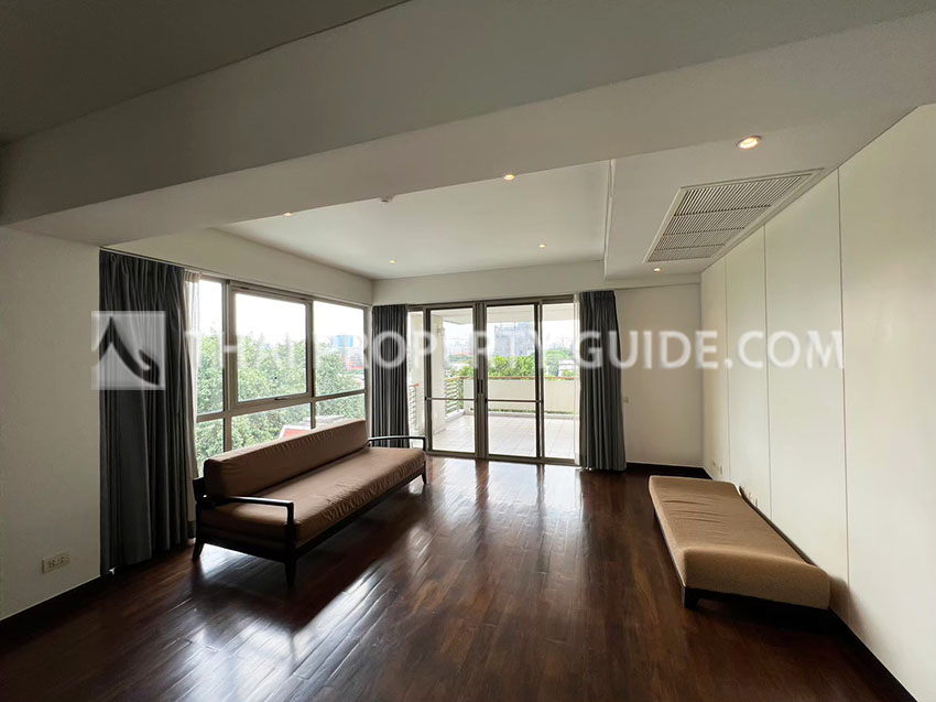 Apartment in Ploenchit 