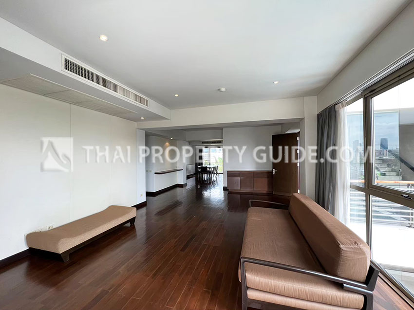 Apartment in Ploenchit 