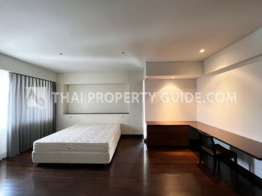 Apartment in Ploenchit 
