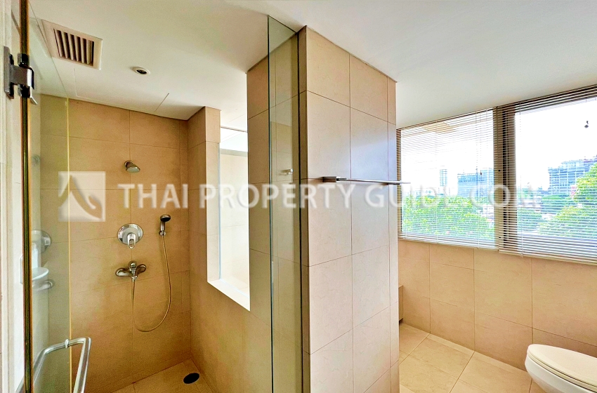 Apartment in Ploenchit 