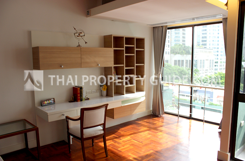 Apartment in Ploenchit 