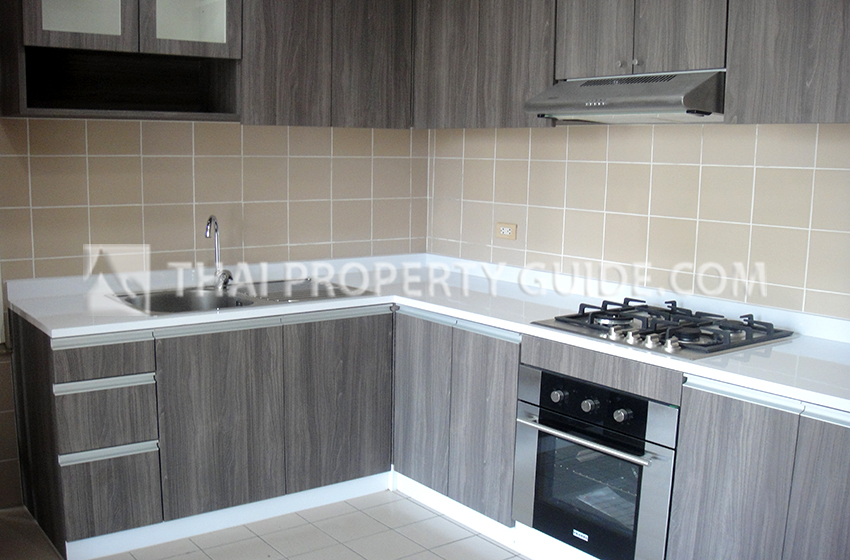 Apartment in Ploenchit 