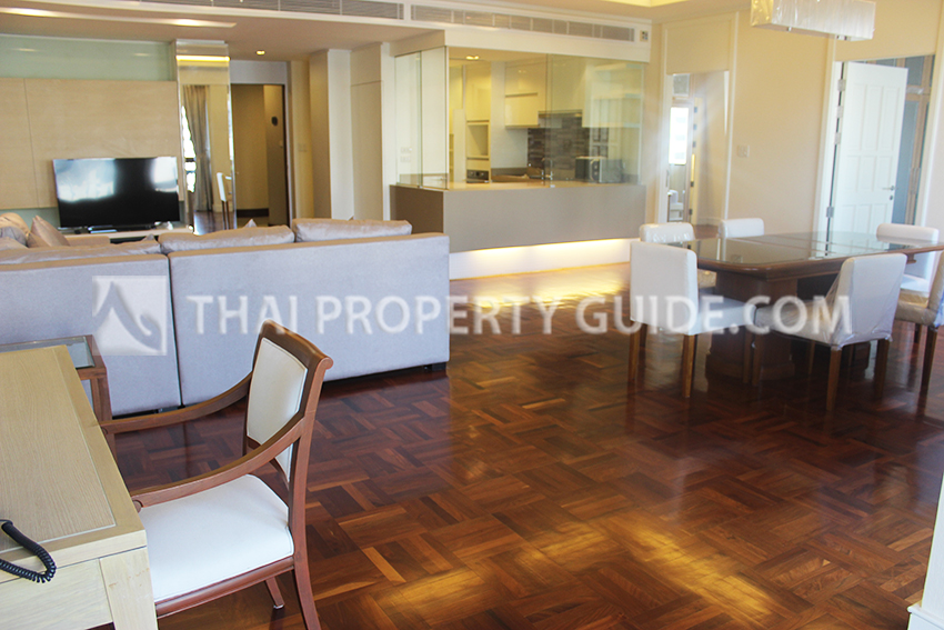 Apartment in Ploenchit 