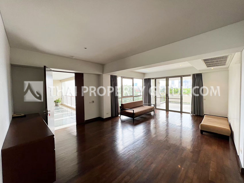 Apartment for rent in Ploenchit