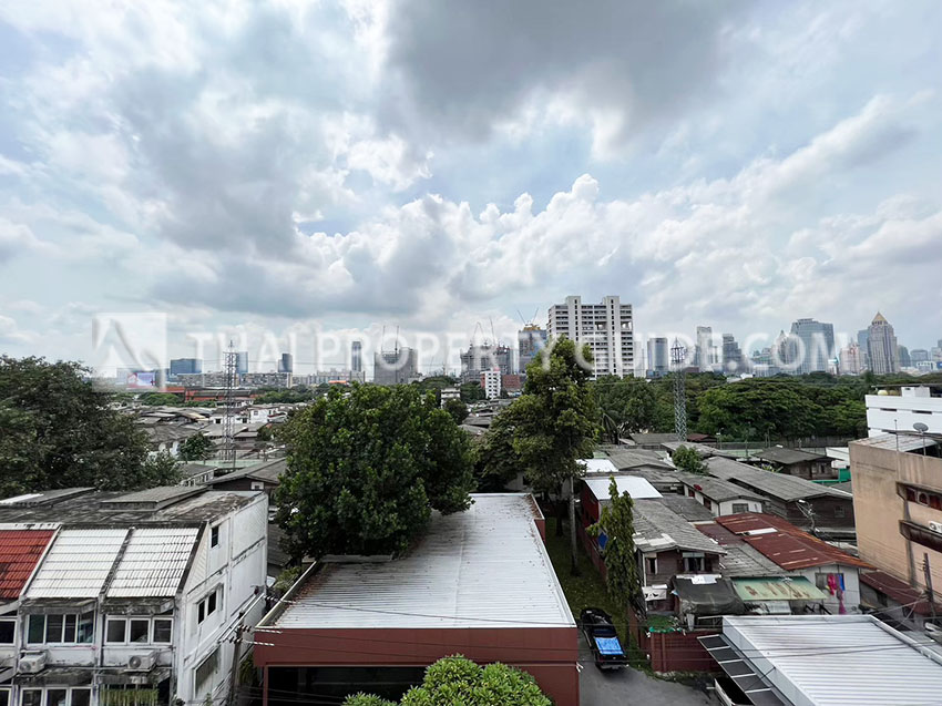 Apartment in Ploenchit 