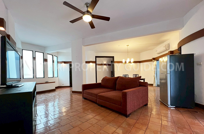 Apartment for rent in Ploenchit