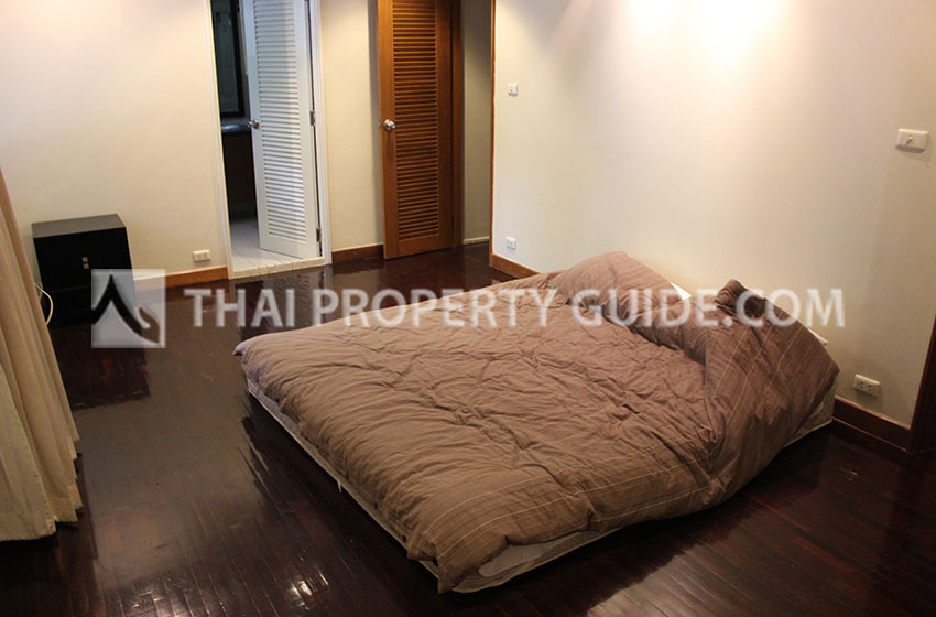Apartment in Ploenchit 