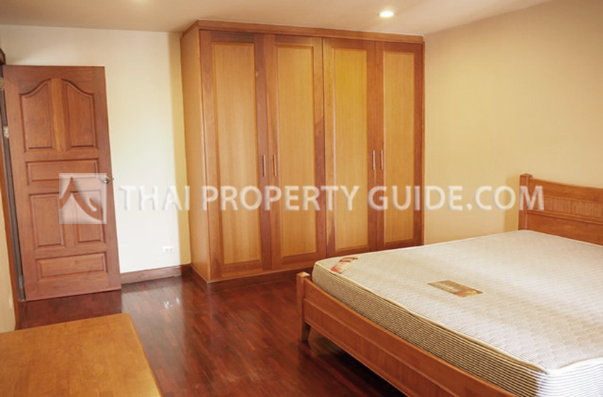 Apartment in Ploenchit 