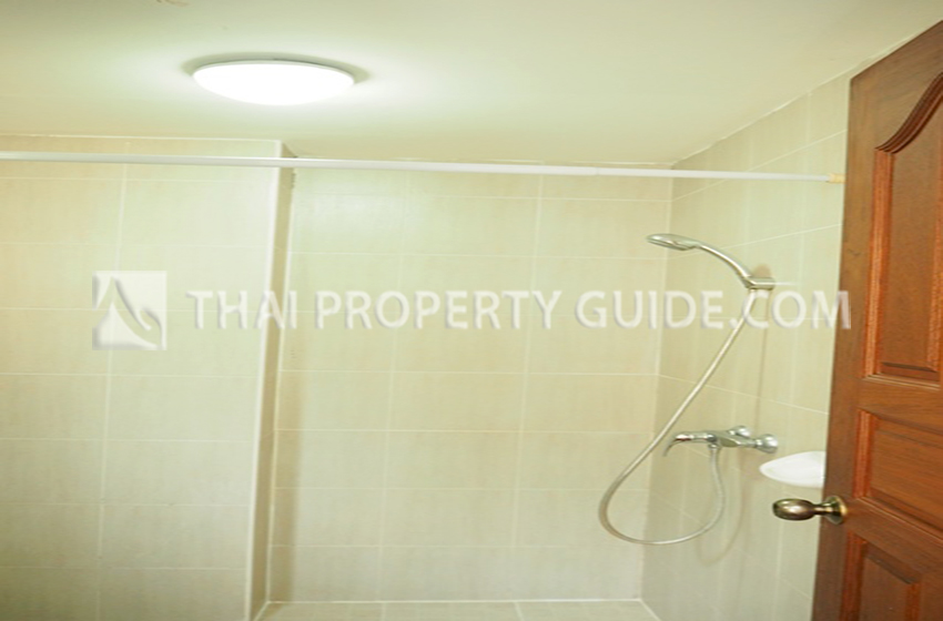 Apartment in Ploenchit 