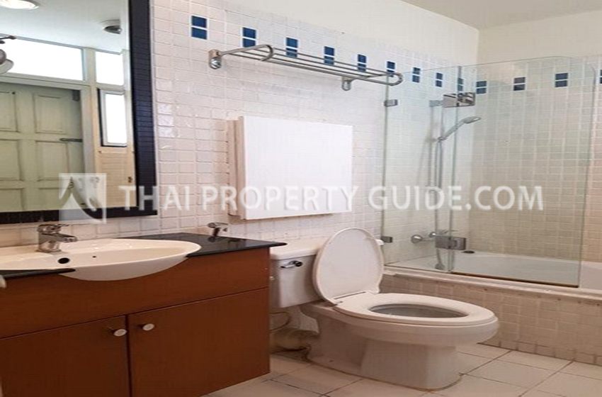 Apartment in Ploenchit 