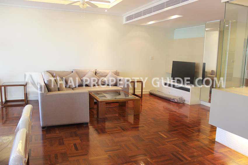 Apartment for rent in Ploenchit