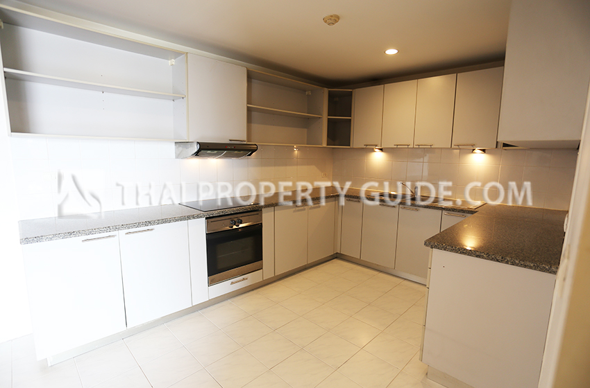 Apartment in Ploenchit 