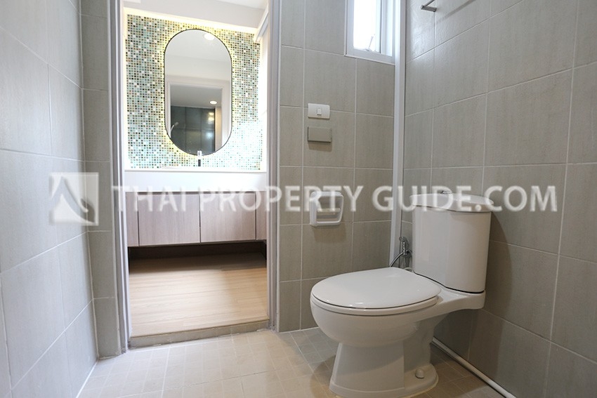 Apartment in Ploenchit 