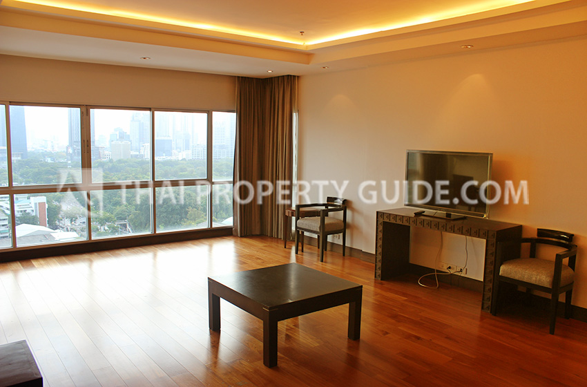 Apartment in Ploenchit 