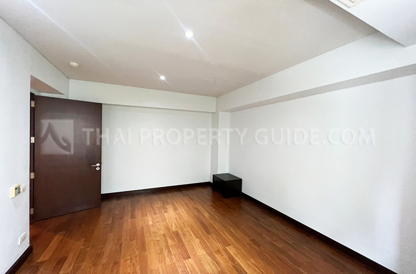 Apartment in Ploenchit 