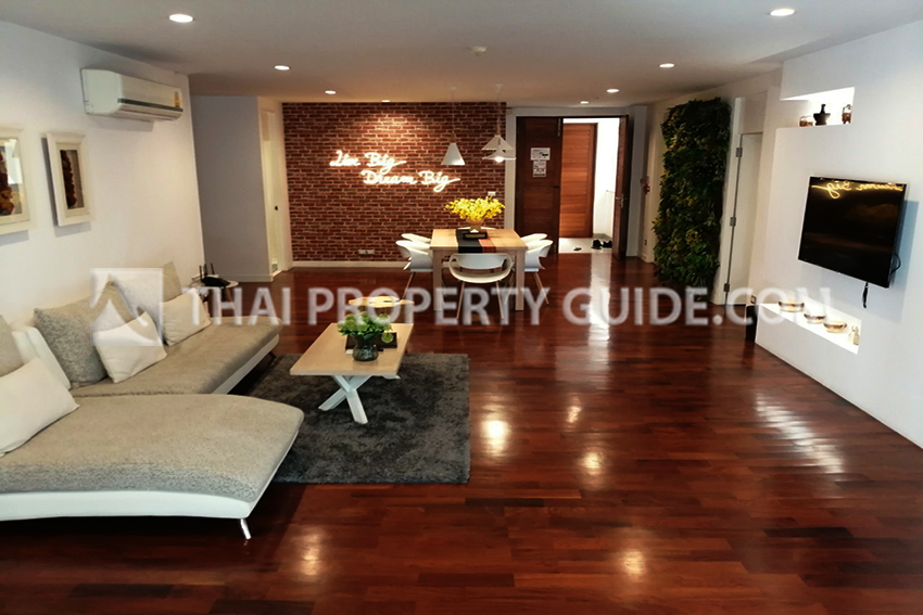 Apartment in Ploenchit 