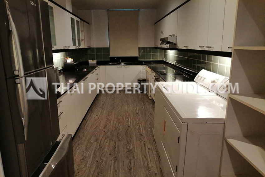 Apartment in Ploenchit 