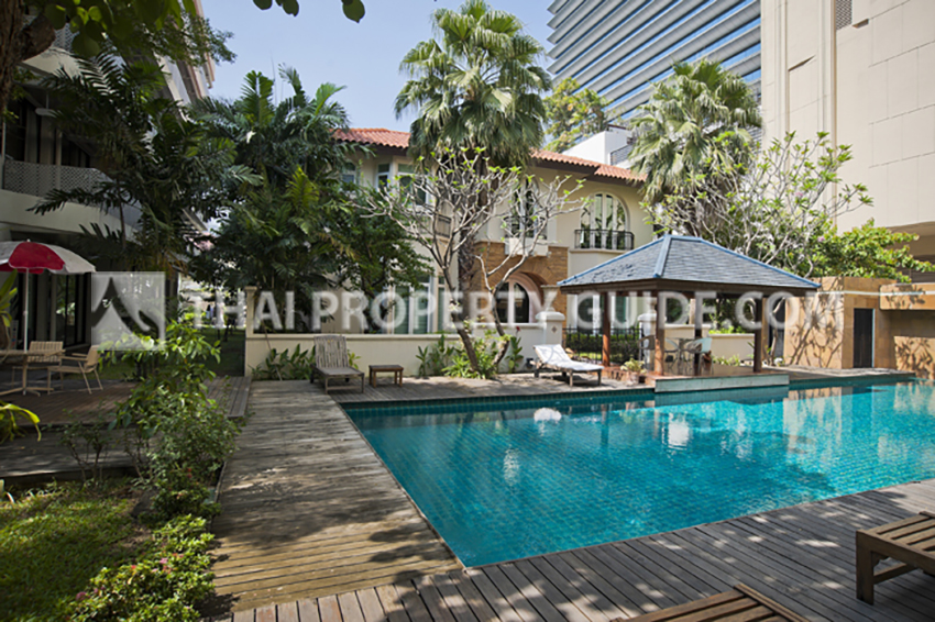 Apartment in Ploenchit 