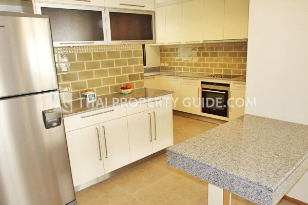 Apartment in Ploenchit 