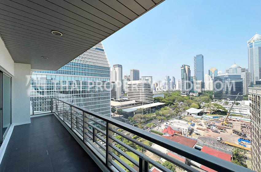 Apartment in Ploenchit 