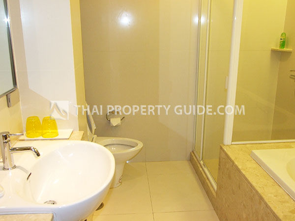 Apartment in Ploenchit 
