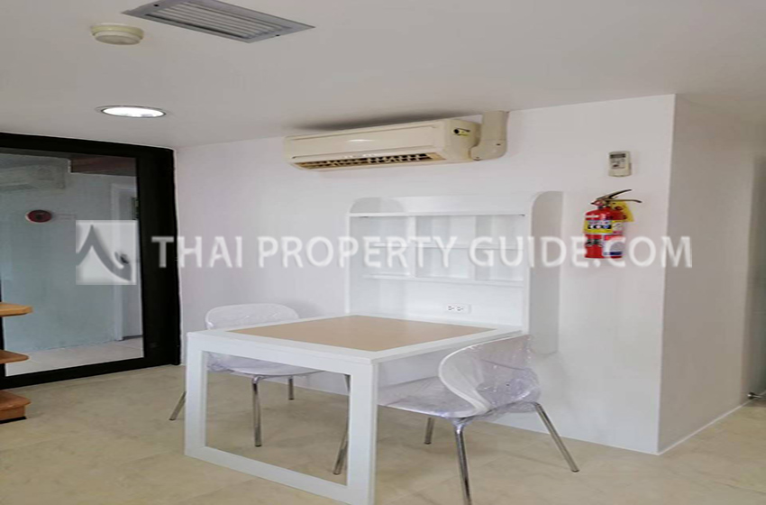 Apartment in Ploenchit 