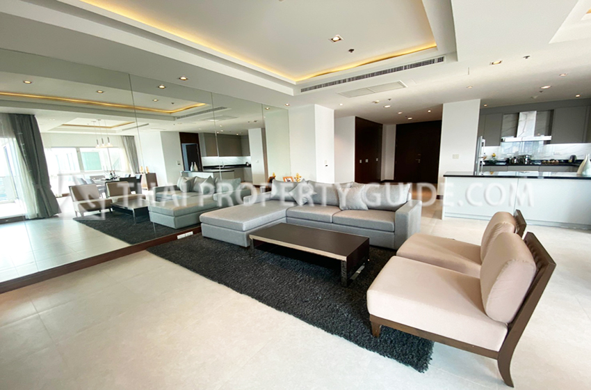 Apartment in Ploenchit 
