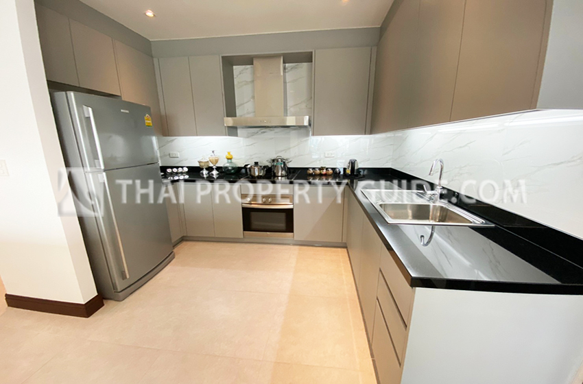 Apartment in Ploenchit 