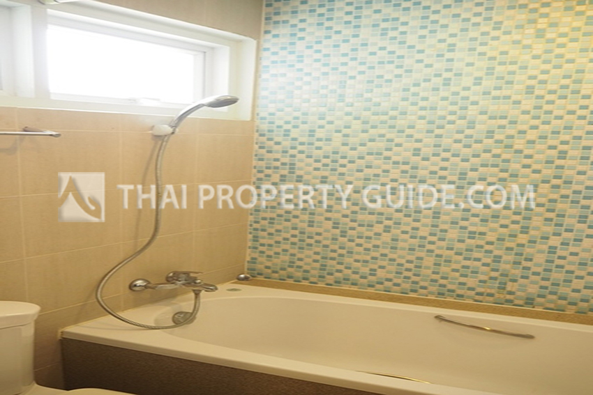 Apartment in Ploenchit 