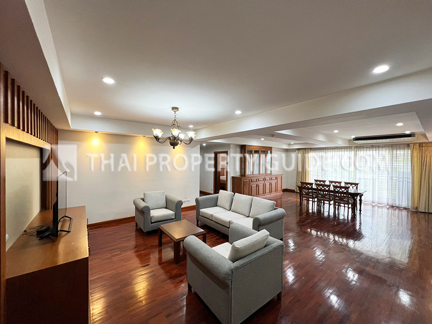 Apartment in Ploenchit