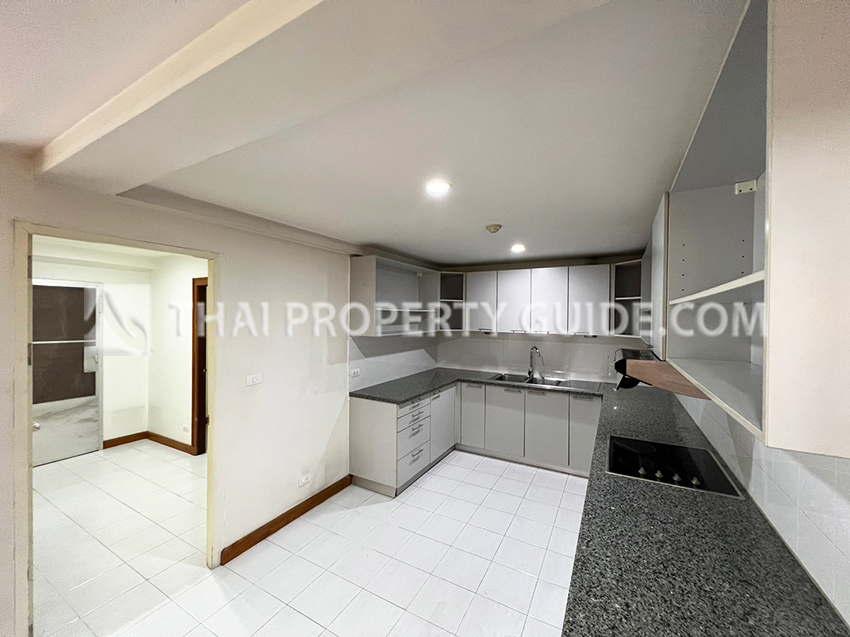 Apartment in Ploenchit 