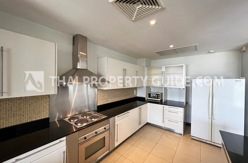Apartment in Ploenchit 