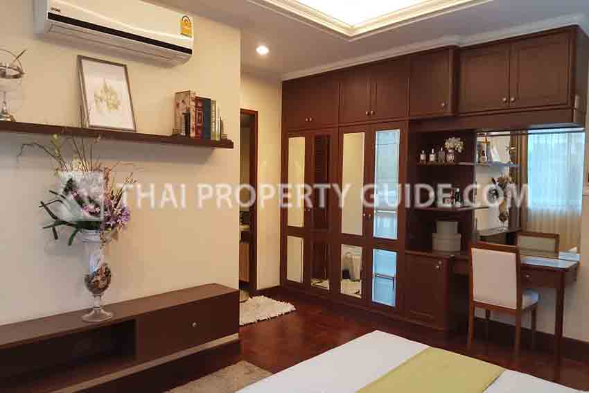 Apartment in Ploenchit 