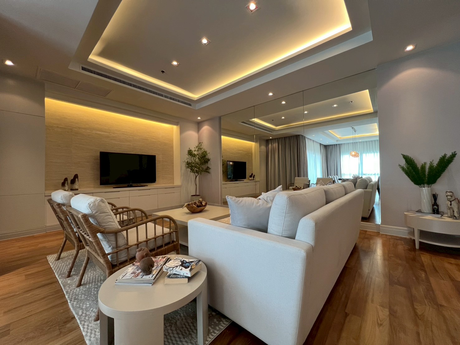 Apartment in Ploenchit 