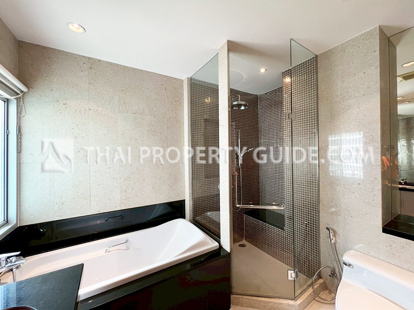 Apartment in Ploenchit 