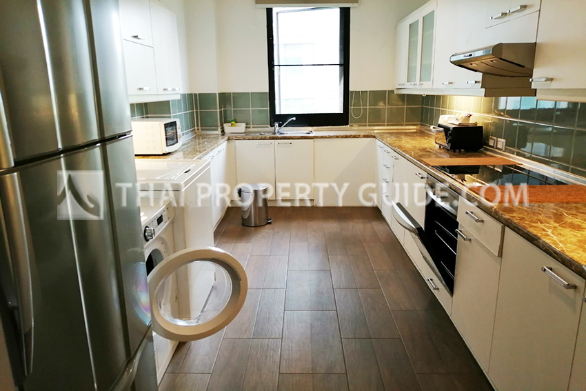 Apartment in Ploenchit 